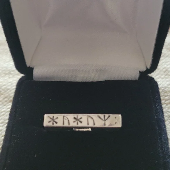 Square Viking Lettering 925 Sterling Silver Ring - Picture 3 of 7